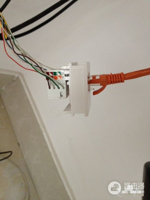 TCL网线插座如何装(网络路由器如何安装插座)