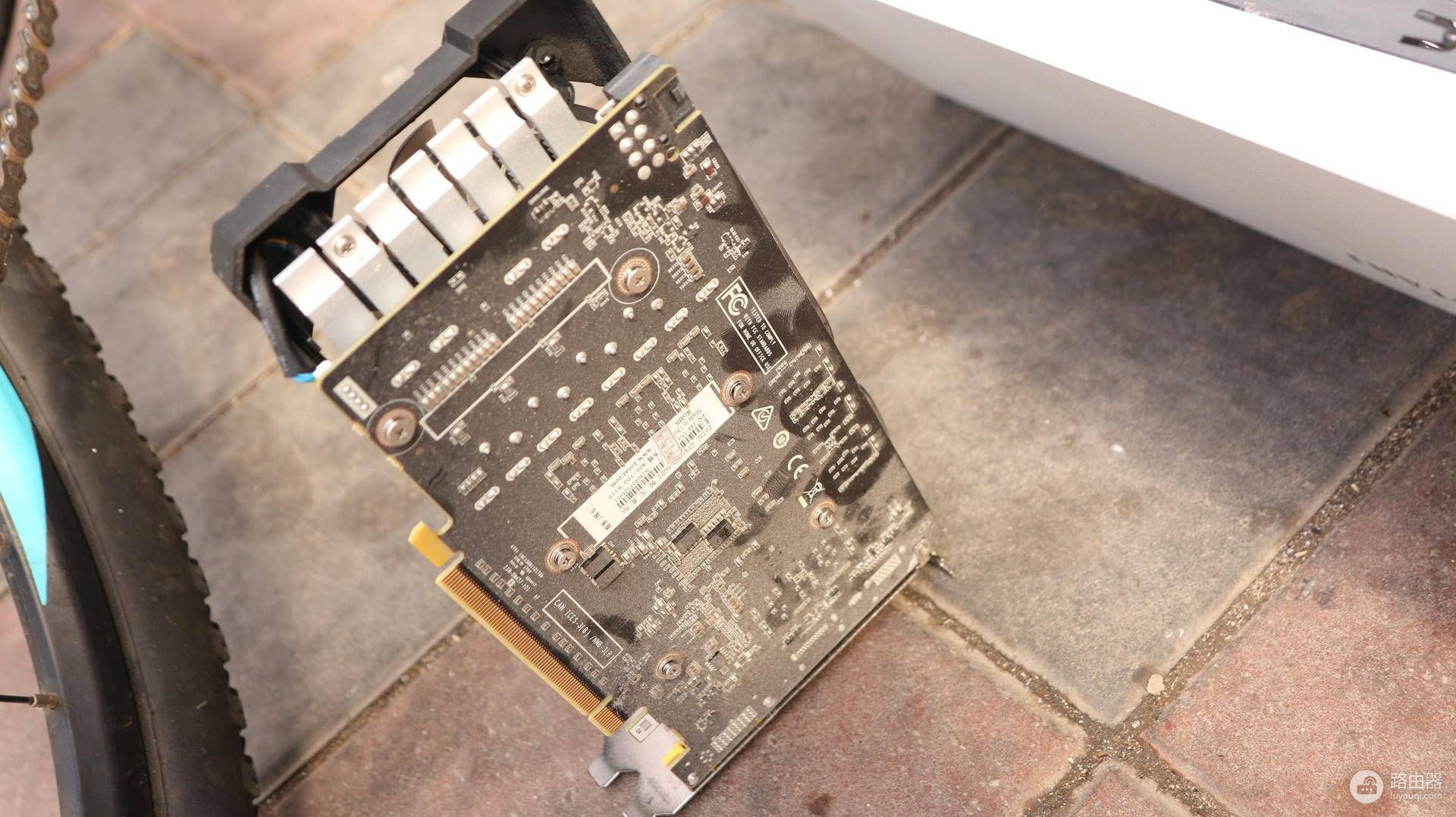 DIY自己装机必备，凯侠RC10硬盘，让老电脑提速不卡坐火箭