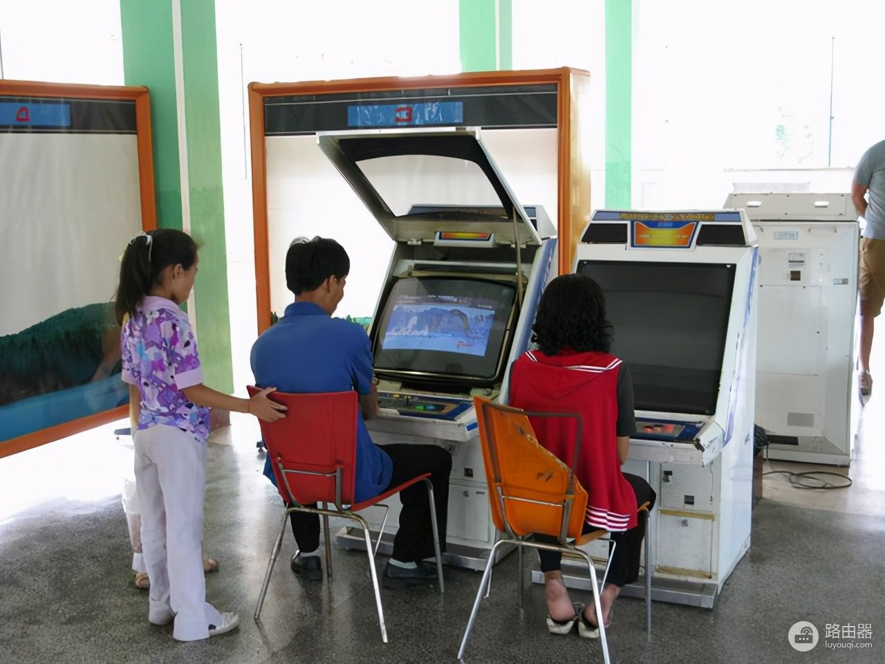 朝鲜年轻人都喜欢玩什么电子游戏(朝鲜年轻人都喜欢玩什么电子游戏啊)