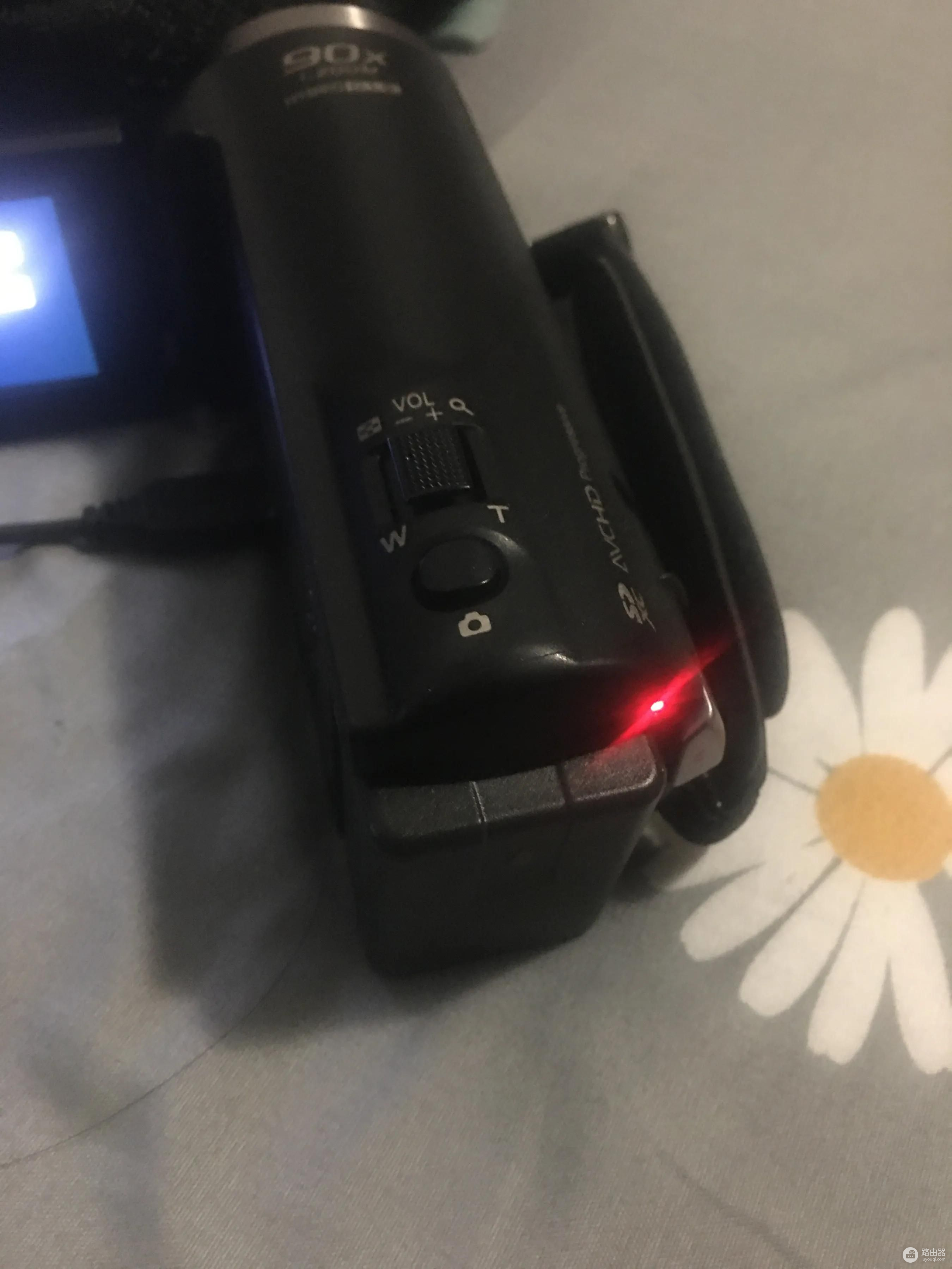 松下V180摄像机怎么上传视频到电脑(如何上传视频到电脑)
