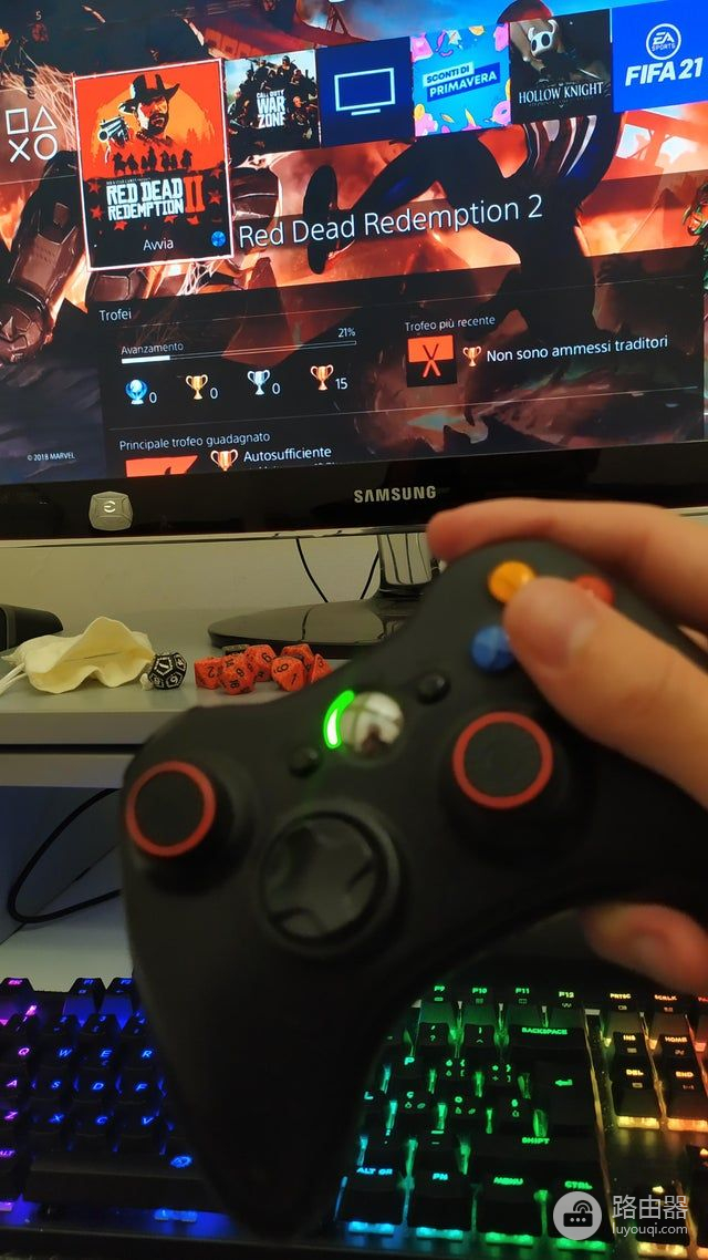 国外玩家骚操作：在PC上用Xbox手柄玩PS4游戏