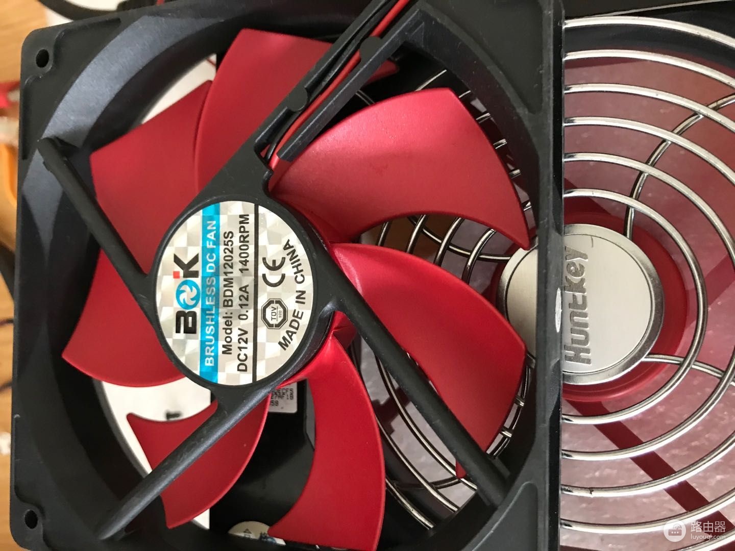 4元一把0.14A 1400转的散热风扇,让你的电脑电源瞬间安静袭来