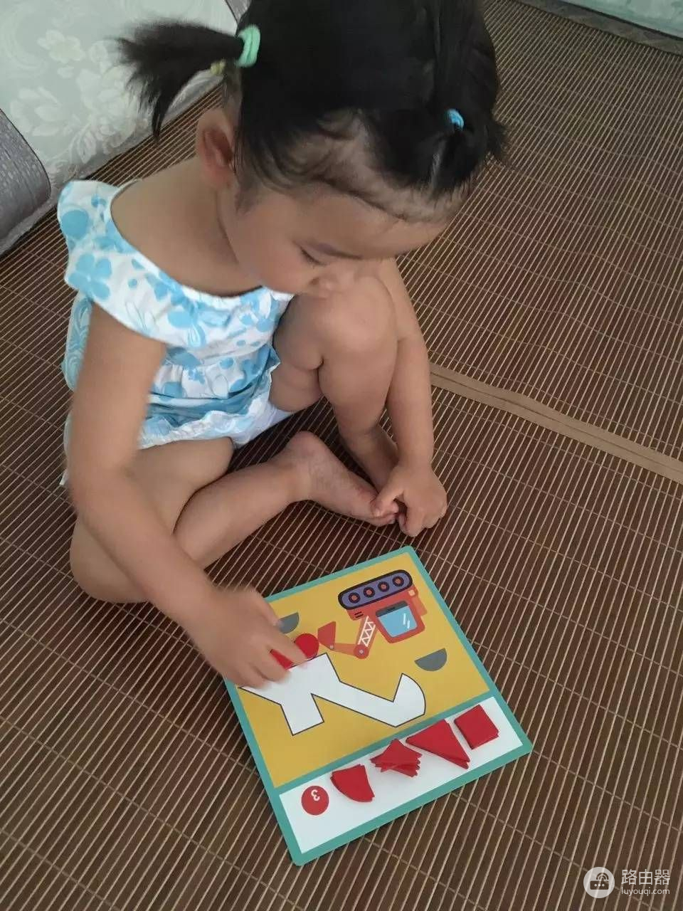 2岁半的宝宝玩拼图从零基础到神操作，只用了2天，因为这盒神器