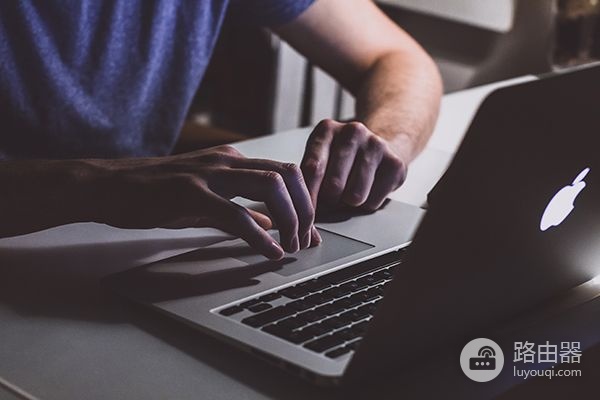 装上固态SSD的电脑几个月后就卡慢?是因为你忽略了这一个细节