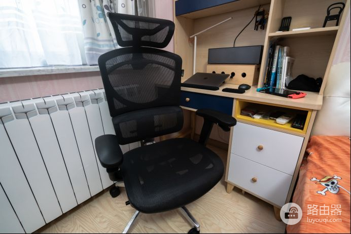 黑白调人体工学电脑椅(黑白调的人体工学椅怎么样)
