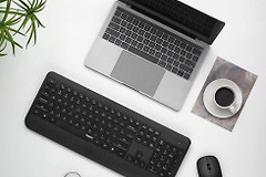 为什么电脑键盘打字母却变数字(为什么我的笔记本键盘字母变数字)