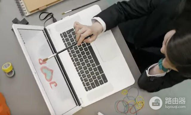 AirBar：给你的电脑屏幕开个外挂，让它变成触摸屏