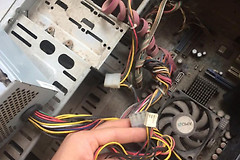 电脑怎么才能打开电源开关(计算机的电源开关顺序以及如何设置计算机以定期自动打开和关闭)