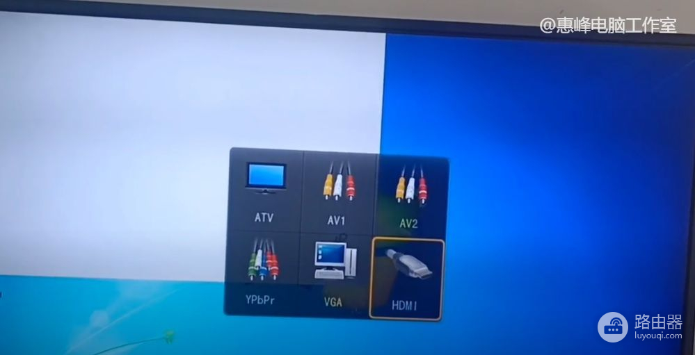 电脑屏不显示画面怎么调(WIN10系统介绍12A 电视做电脑显示器 不显示的设置 没有声音的调整)