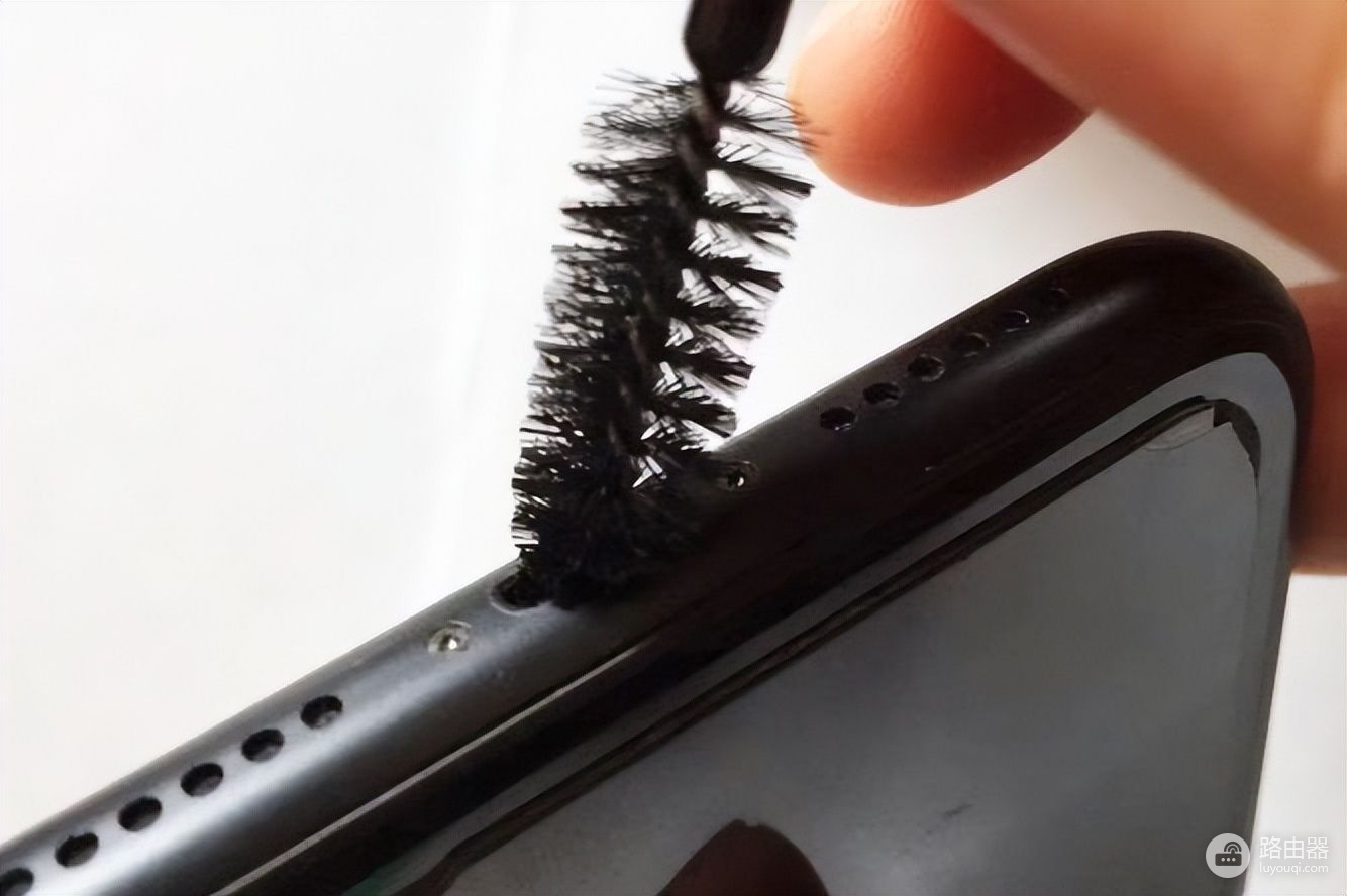 要怎么用电脑清理手机文件(怎么清理手机孔里面的脏东西?)