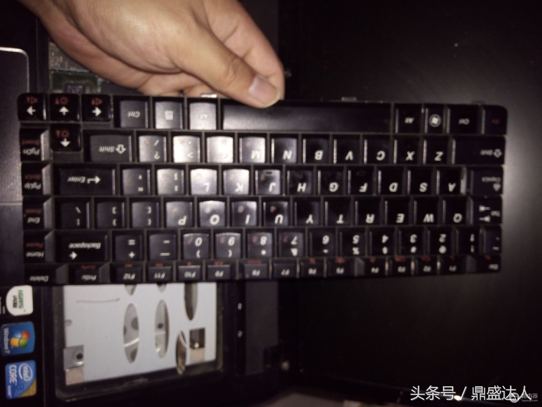 拆联想G460笔记本(老联想电脑怎么拆外壳开机)