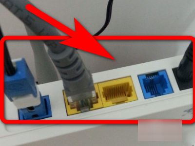 光猫上同时接路由器和电脑要怎样连接(路由器和光猫怎么连接)