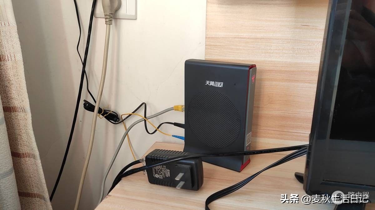 电脑基础知识：（十一）光猫和路由器