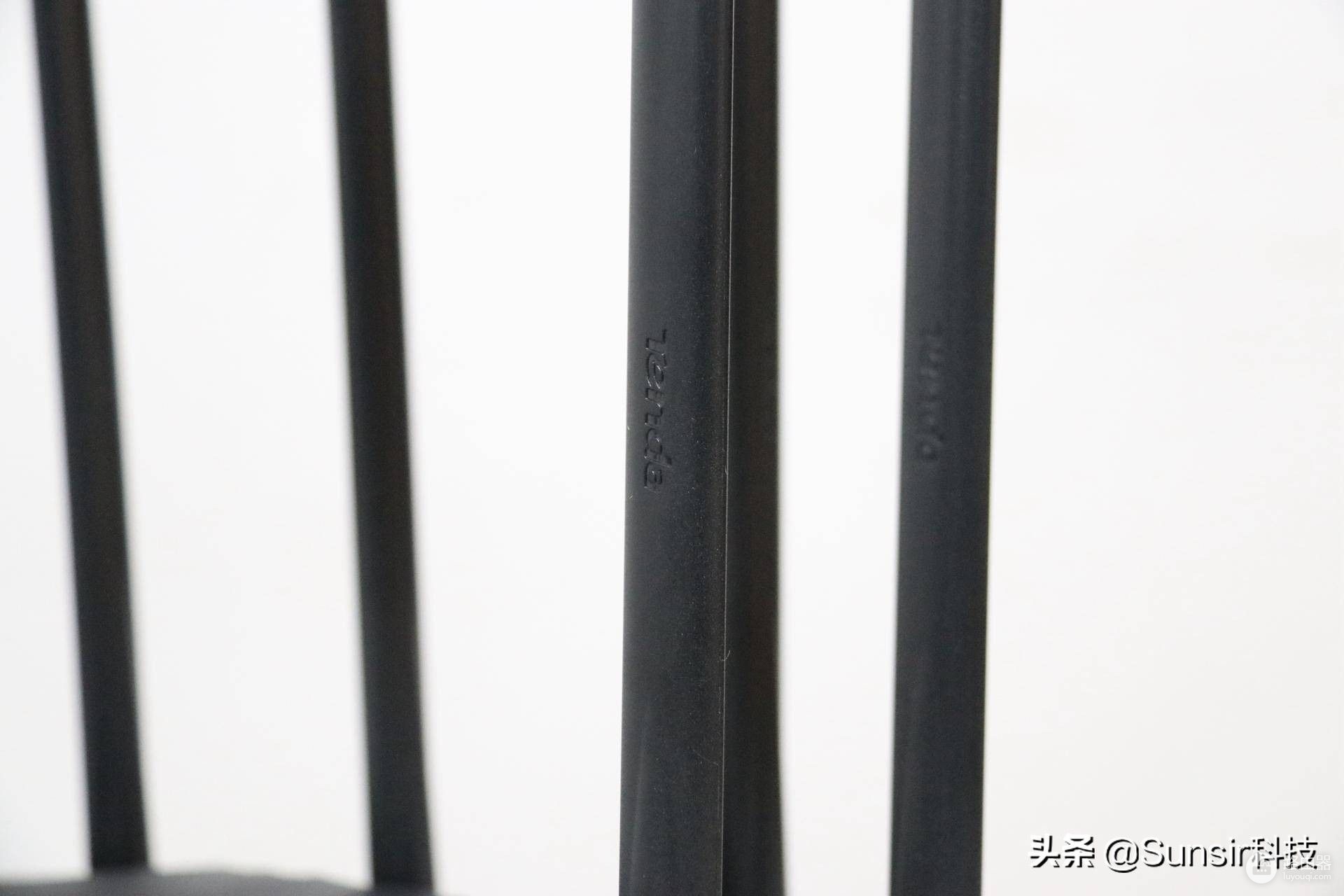 给家里的WIFI加双翅膀，腾达AC23千兆路由器体验