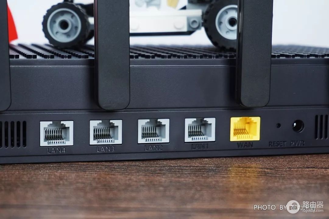 三款主流路由器大对决：华为、TP-LINK、360