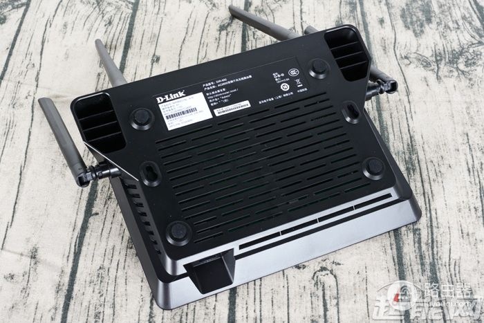 D-Link DIR-882路由器评测：更适合大众的选择