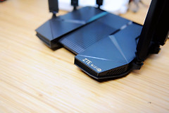 双2.5GE网口路由器只卖600元！？为NAS而生，中兴AX5400Pro+来了