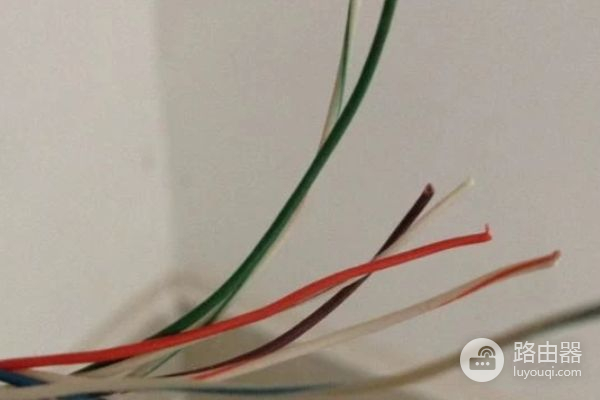 网线是怎么从路由器接到网线插座(墙壁网络插座和路由器怎么连接)