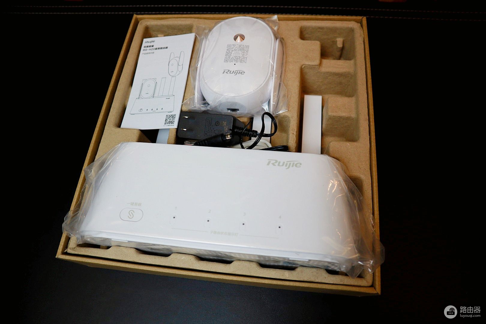 大户型低成本WiFi全屋覆盖方案,锐捷蜂鸟套装路由器评测