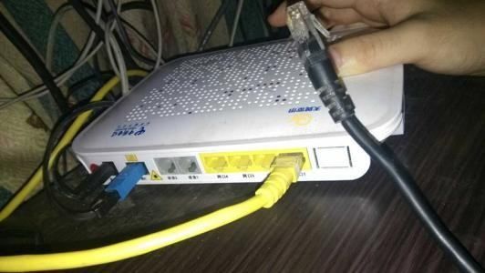 路由器wifi灯长亮(路由器上SYS灯常亮怎么办)