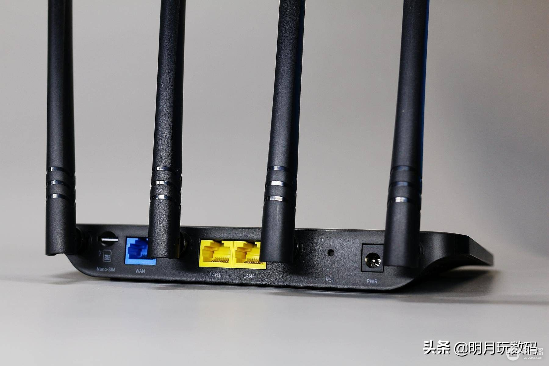 没有宽带一样上网，蒲公英4G无线路由器，让你上网更自由