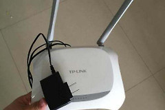 路由器灯一直闪烁是什么原因(路由器wan灯闪烁怎么办)