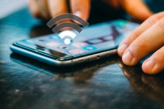 手机连wifi网速很慢怎么回事(手机上 WiFi 网络速度慢的5个原因及解决方法)
