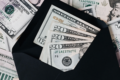 稳定币跨境汇款和SWIFT电汇区别对比，USDC和USDT正在重写汇款和贸易结算