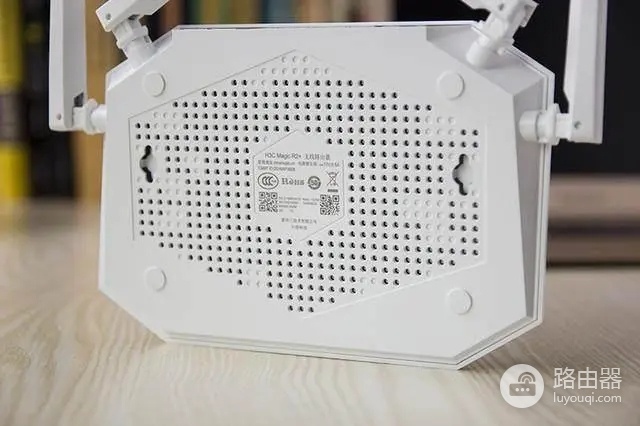 h3c magic r2+pro和r2+有什么区别(h3c magic r2+pro和r2+不同点是什么)