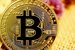 远古巨鲸向Binance存入1000枚BTC:老币入金信号如何正确解读?
