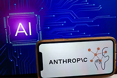 Anthropic与Riot 90亿美元合作:比特币矿企如何转型AI算力房东