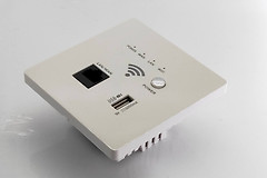 wifi墙壁插座怎么用的（wifi墙壁插座能干什么）