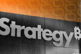 Strategy首次小额卖出比特币：Michael Saylor真缺钱了，还是聪明布局？