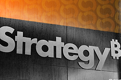Strategy首次小额卖出比特币：Michael Saylor真缺钱了，还是聪明布局？