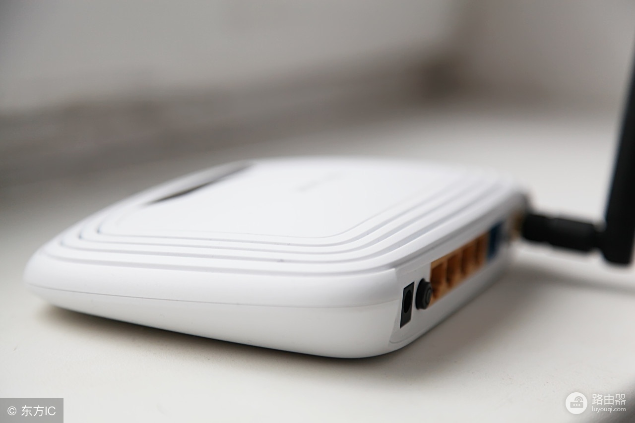 偷wifi怎么办(手机无线信号差网速慢？有人偷你的wifi！一招教你踢出蹭网者)