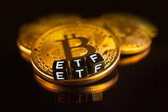 比特币ETF是什么？中国投资者怎么买？富途、老虎、盈透证券官方链接