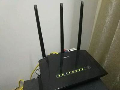 路由器lanlan连接副路由能连台式吗(路由器lanlan连接副路由是否能连台式)