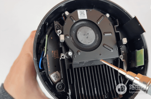 透明天线+wifi 7华为X3 Pro如何兼顾颜值与性能?