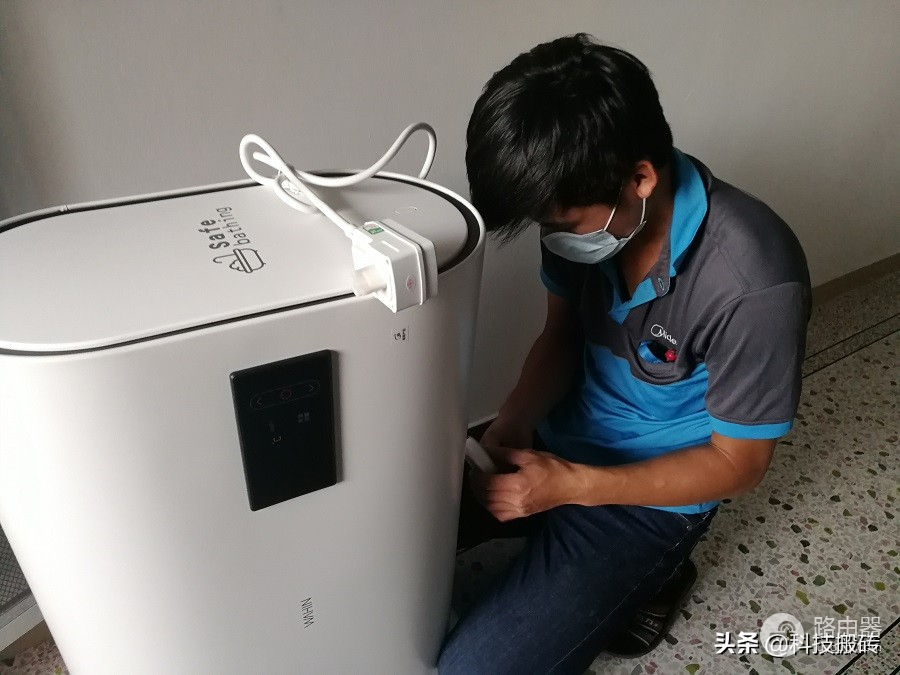 WIFI怎么安装热水器(老房子安装新热水器，华凌电热水器开箱评测)