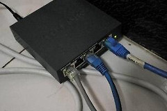 路由器2.4g和5g怎么切换（路由器2.4g和5g切换方法）