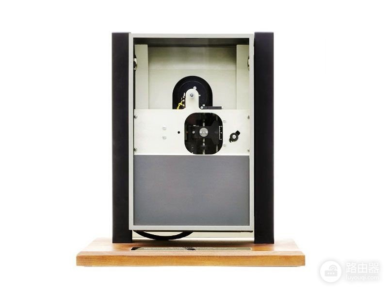 硬盘和软盘的区别:结构、容量和用途不同